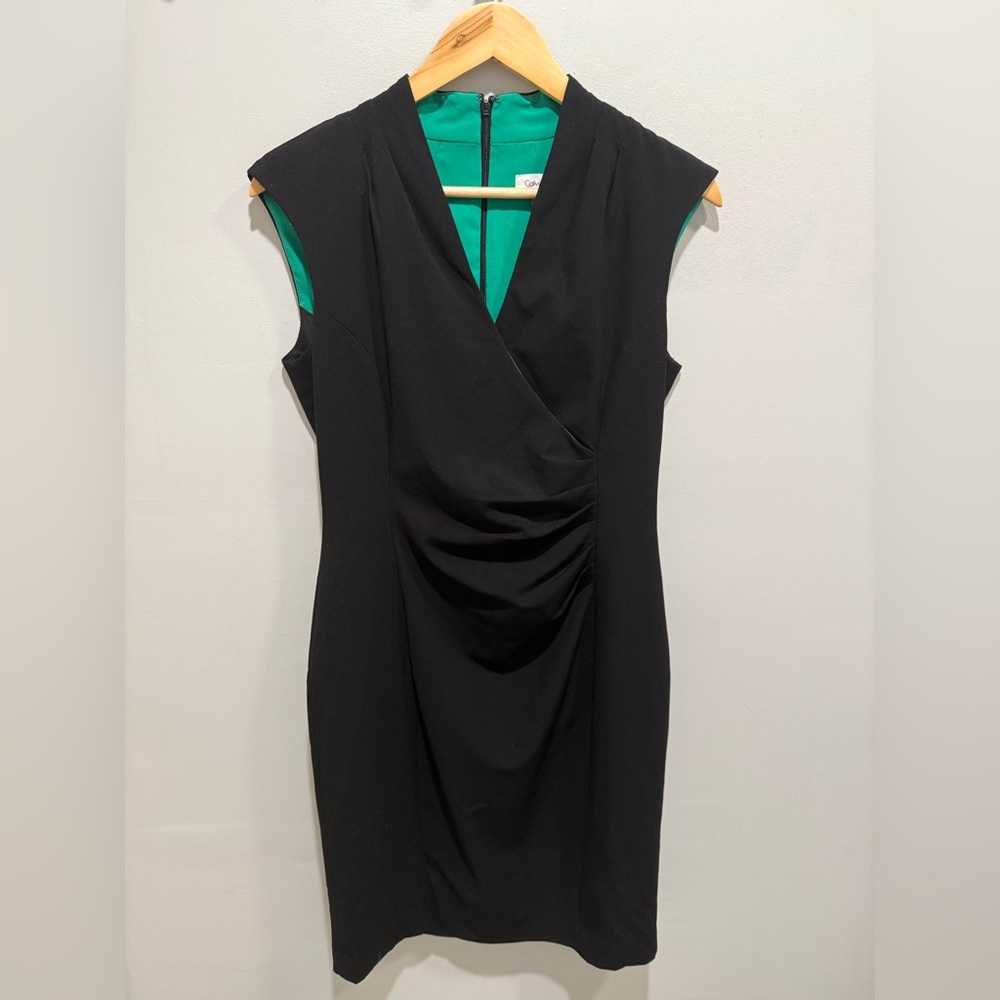 Calvin Klein Black Ruched Sheath Dress Size 6 Sleeveless Career Office Work Midi